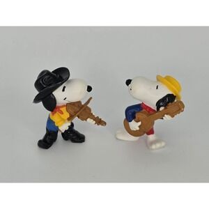 Lot Of 2 Vintage Snoopy Violin & Guitar PVC Figures Copyright 1958 66 Hong Kong
